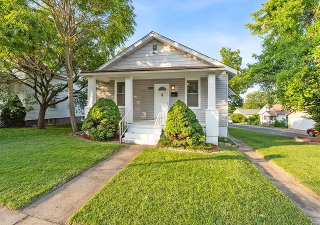 Photo 1 of Single family home for sale at 4701 Hannover Ave, Saint Louis, MO 63123 | MLS# 24035517 | Listing updated on 2024-12-17