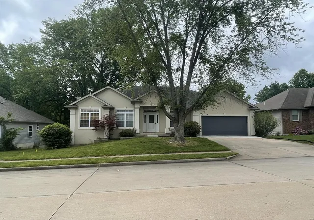 Photo 1 of Sale Pending at 3706 Chinkapin Ct, Columbia, MO 65203 | MLS# 24035570 | Listing updated on 2024-06-09