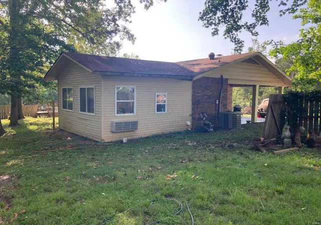 2nd image of 131 W Outer Road, Poplar Bluff, MO 63901 | MLS# 24036173