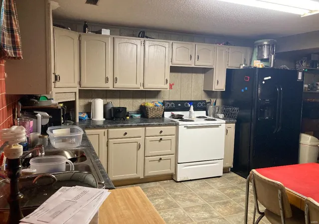 43rd image of 131 W Outer Road, Poplar Bluff, MO 63901 | MLS# 24036173