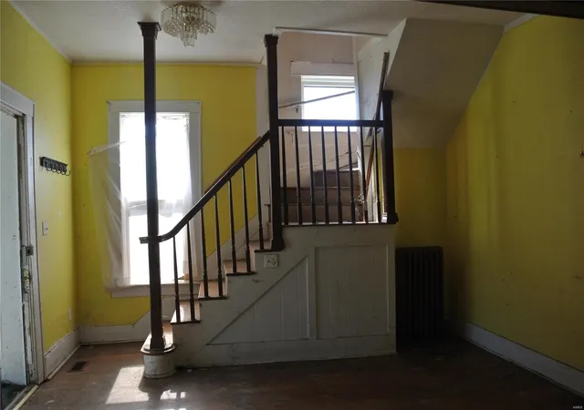 Photo 3 of Single family home for sale at 934 Vine, Poplar Bluff, MO 63901 | MLS# 24036379 | Listing updated on 2024-08-07