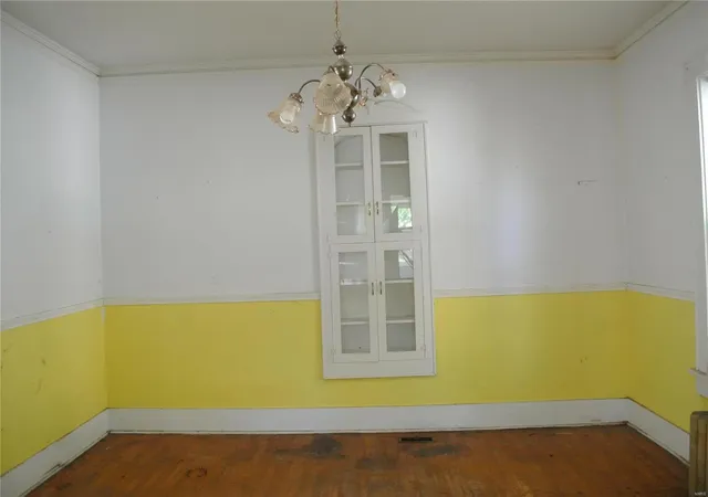 Photo 3 of Single family home for sale at 934 Vine, Poplar Bluff, MO 63901 | MLS# 24036379 | Listing updated on 2024-08-07