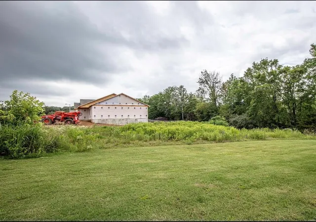 Photo 2 of Land for sale at 303 Grady, Poplar Bluff, MO 63901 | MLS# 24036381 | Listing updated on 2024-09-18