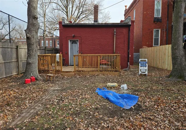 Photo 4 of Single family home for sale at 2335 E Louisiana Ave E, Saint Louis, MO 63104 | MLS# 24037411 | Listing updated on 2024-12-17