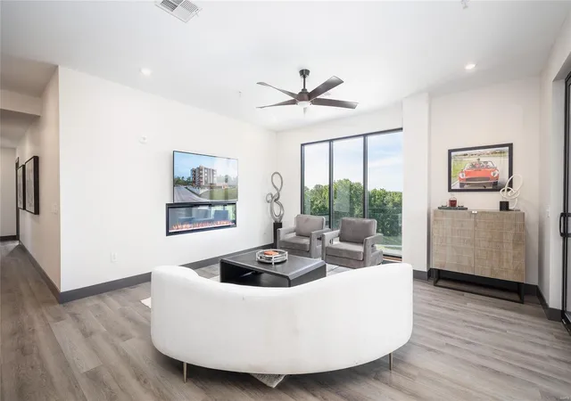 5th image of 100 Quartz Knoll #401, Edwardsville, IL 62025 | MLS# 24038072