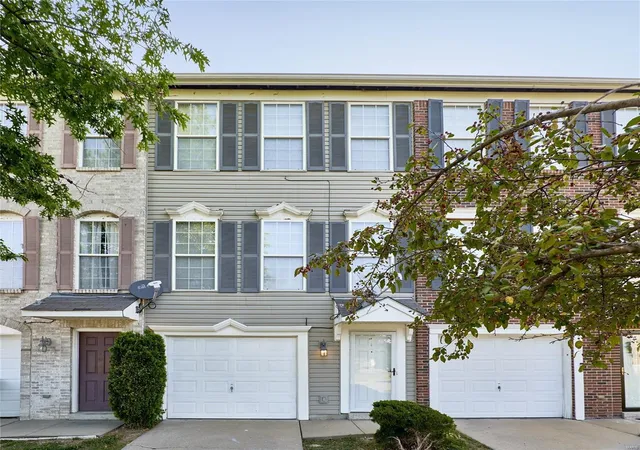 Photo 1 of Single family home for sale at 12 Robinson Circle Dr, Saint Louis, MO 63136 | MLS# 24038272 | Listing updated on 2024-10-03