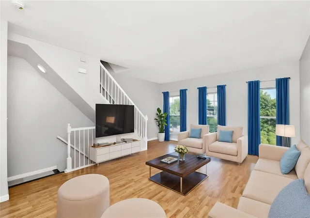 Photo 2 of Single family home for sale at 12 Robinson Circle Dr, Saint Louis, MO 63136 | MLS# 24038272 | Listing updated on 2024-10-03