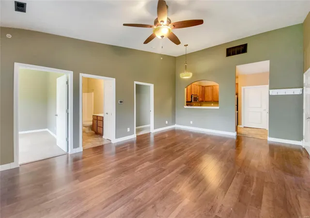 Listing Photo 4 - Condo for sale in building located at 6431 Brookfield Ct Dr, Mehlville, MO 63129 - Unit #208