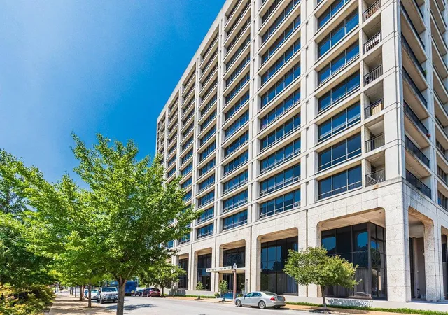 Photo 1 of Condo for sale at 4501 Lindell Blvd #4D, Saint Louis, MO 63108 | MLS# 24038893 | Listing updated on 2024-08-23