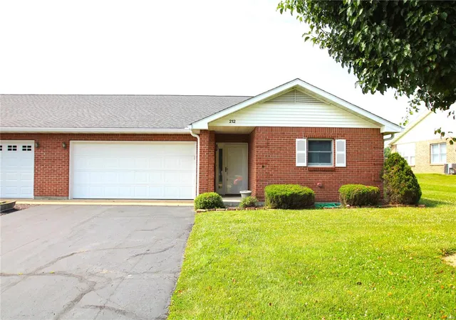 Photo 1 of Condo for sale at 212 Bayberry Ln, Farmington, MO 63640 | MLS# 24038993 | Listing updated on 2024-12-12