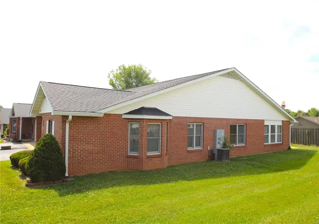 Photo 4 of Condo for sale at 212 Bayberry Ln, Farmington, MO 63640 | MLS# 24038993 | Listing updated on 2024-12-12