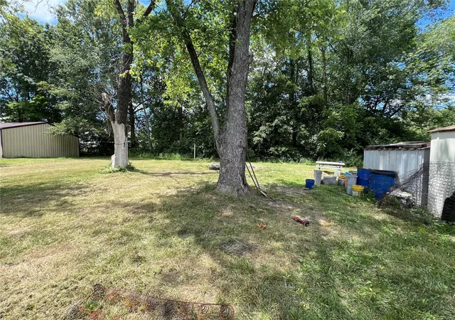 3rd image of 9583 Meadow Dr, Hillsboro, MO 63050 | MLS# 24039448
