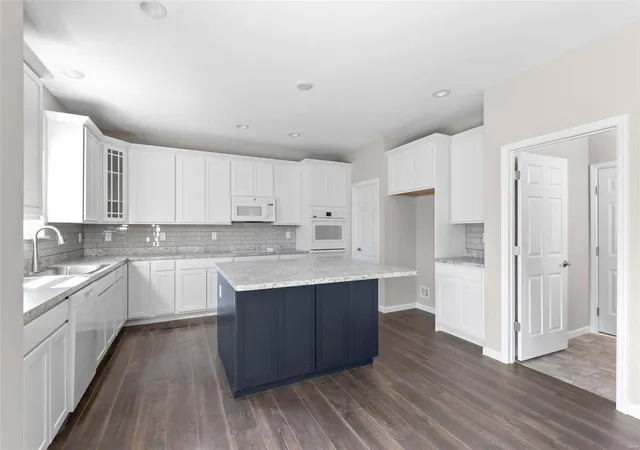 5th image of 282 Osprey Ct, Lake St. Louis, MO 63367 | MLS# 24039468