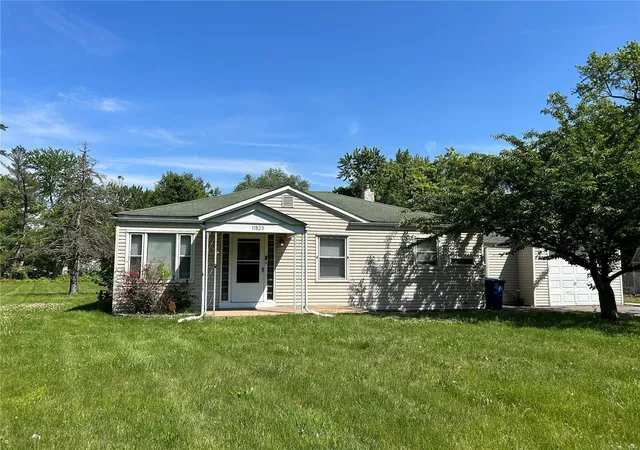 Photo 1 of Sale Pending at 11820 Larimore Rd, Saint Louis, MO 63138 | MLS# 24039577 | Listing updated on 2024-11-21