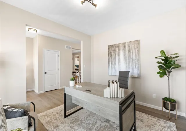 Photo 4 of Single family home for sale at 2 Ashford, Maryland Heights, MO 63146 | MLS# 24039888 | Listing updated on 2025-03-17