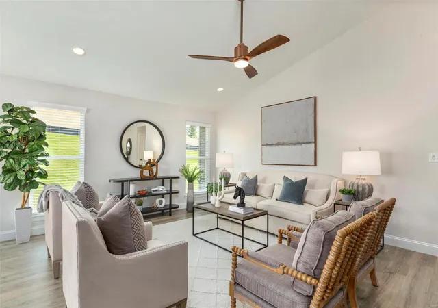 Photo 3 of Single family home for sale at 2 Hickory, Maryland Heights, MO 63146 | MLS# 24039895 | Listing updated on 2025-03-17