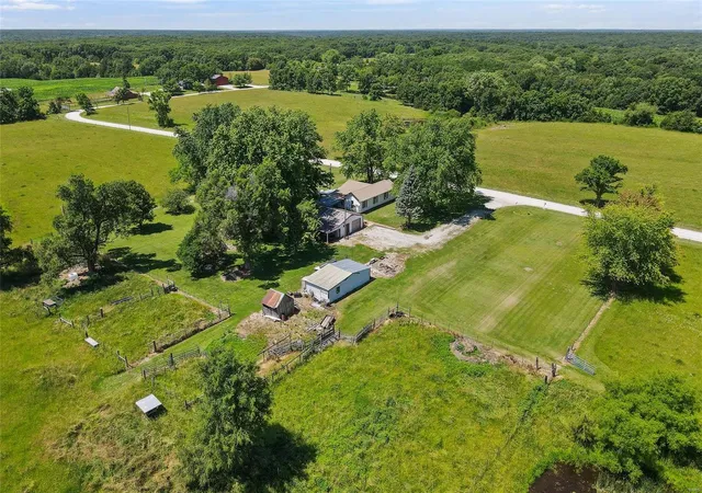 Photo 1 of Single family home for sale at 3616 County Road 2860, Higbee, MO 65257 | MLS# 24040061 | Listing updated on 2024-10-04