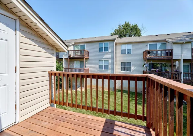 Photo 24 of Sale Pending at 768 Sugar Glen Dr #6, Saint Peters, MO 63376 | MLS# 24041421 | Listing updated on 2024-08-07