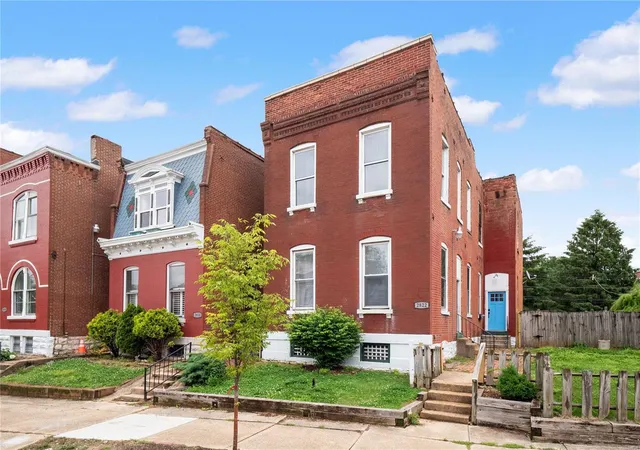 Photo 2 of Multi family home for sale at 2822 Mcnair Ave, Saint Louis, MO 63118 | MLS# 24041587 | Listing updated on 2024-11-27