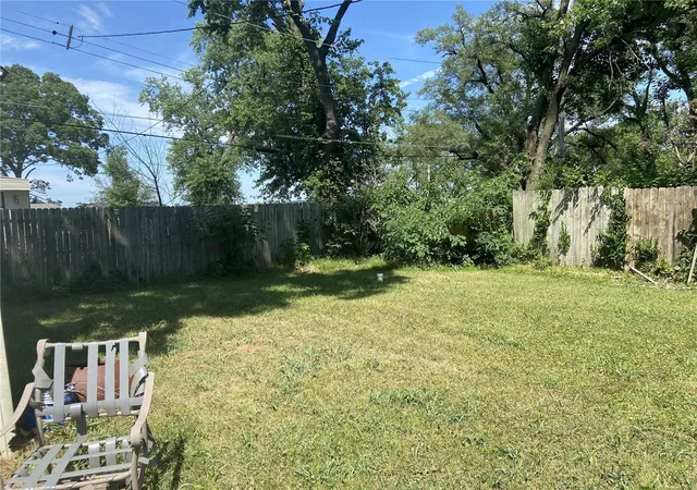Photo 3 of Single family home for sale at 7111 Delmonte St, East Saint Louis, IL 62203 | MLS# 24041596 | Listing updated on 2024-11-19