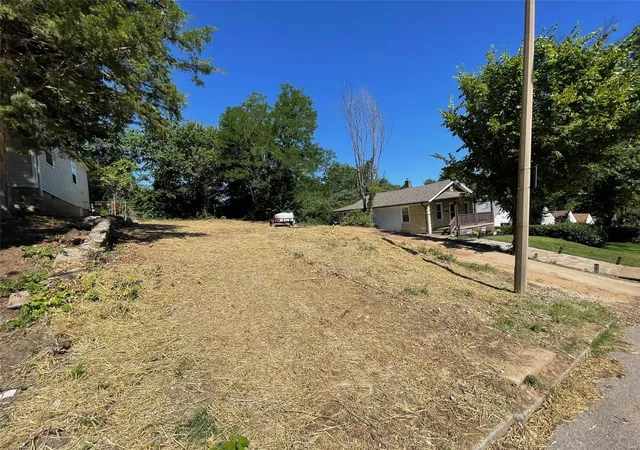 Photo 2 of Land for sale at 1507 Brock St, Saint Louis, MO 63139 | MLS# 24041864 | Listing updated on 2024-07-08