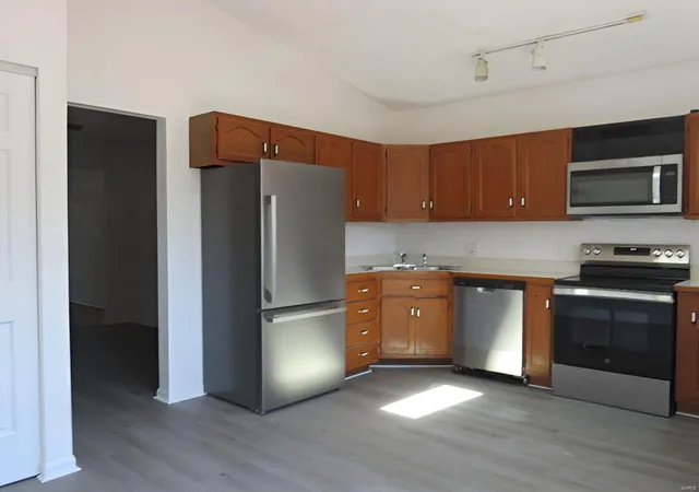 5th image of 4518 Ammel St #2, Belleville, IL 62226 | MLS# 24042214