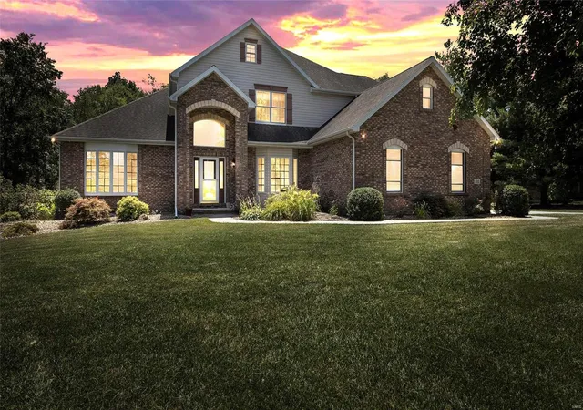 Photo 92 of Single family home for sale at 414 Avington Dr, Waterloo, IL 62298 | MLS# 24042267 | Listing updated on 2024-10-02