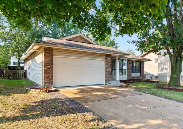 Photo 3 of Sale Pending at 3645 Lemay Woods Dr, Saint Louis, MO 63129 | MLS# 24042374 | Listing updated on 2024-11-18