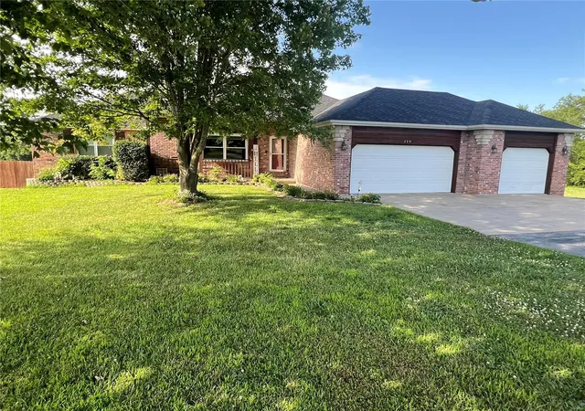 Photo 54 of Single family home for sale at 219 E Creekview Rd, Clever, MO 65631 | MLS# 24042694 | Listing updated on 2024-10-17