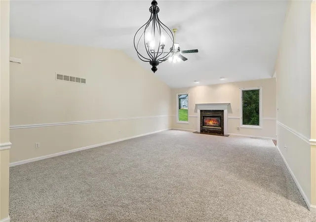 Listing Photo 4 - Condo for sale in building located at 3055 Devilla Trl, Saint Charles, MO 63301 - Unit #8B