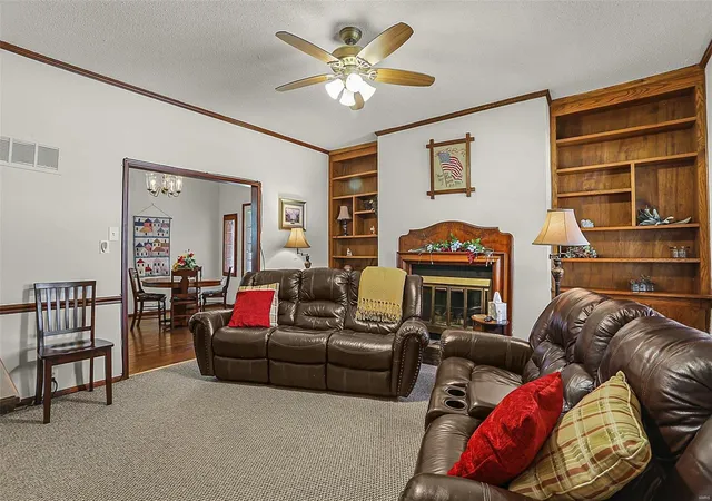 Photo 2 of Single family home for sale at 104 E 2nd St, Hermann, MO 65041 | MLS# 24043098 | Listing updated on 2024-12-14