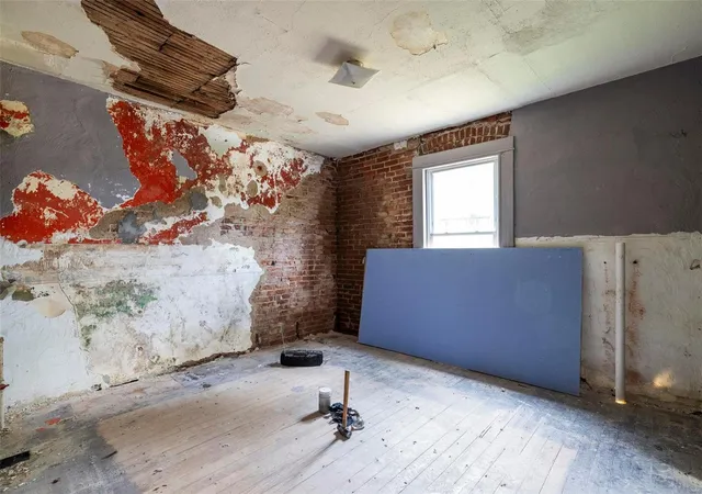 Photo 4 of Single family home for sale at (Undisclosed), Saint Louis, MO 63133 | MLS# 24043233 | Listing updated on 2024-11-25