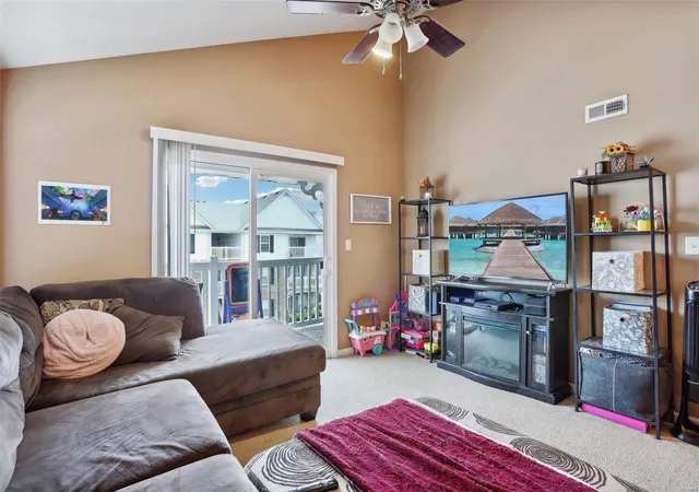 Photo 3 of Condo for sale at 1131 Saravalle Dr, Saint Peters, MO 63376 | MLS# 24043573 | Listing updated on 2024-09-28