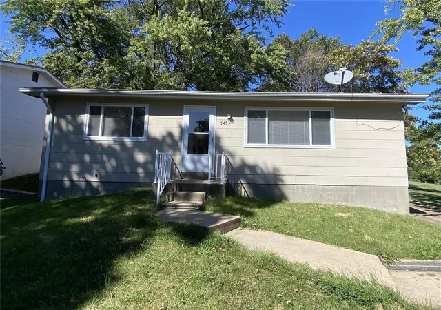Photo 2 of Single family home for sale at 7453 Halpin Dr, Saint Louis, MO 63135 | MLS# 24043617 | Listing updated on 2024-08-31