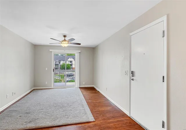 Listing Photo 4 - Condo for sale in building located at 1464 Hawks Nest Dr, Saint Charles, MO 63303 - Unit #F