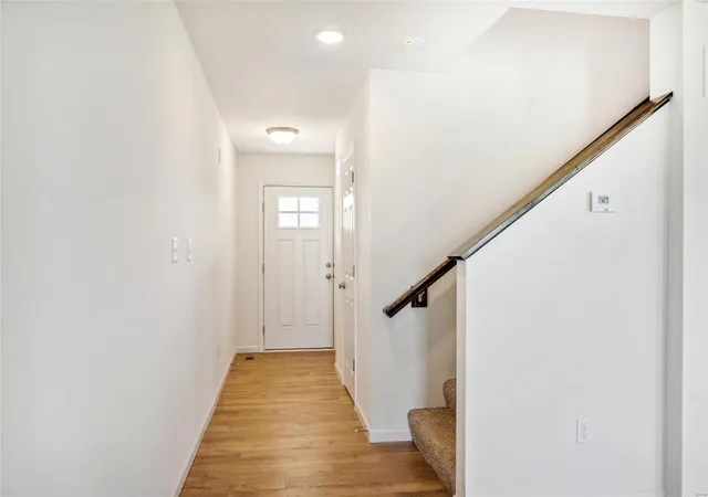 Photo 3 of Single family home for sale at 256 Crestfield Ct, St. Charles, MO 63301 | MLS# 24044015 | Listing updated on 2024-10-22