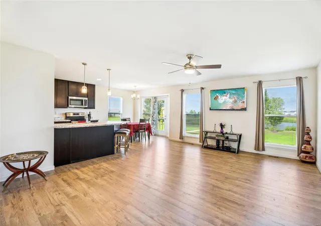 Photo 4 of Single family home for sale at 256 Crestfield Ct, St. Charles, MO 63301 | MLS# 24044015 | Listing updated on 2024-10-22