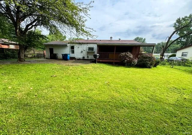 Photo 2 of Sale Pending at 1386 Fairmeadows Ln, Saint Louis, MO 63138 | MLS# 24044441 | Listing updated on 2024-11-15