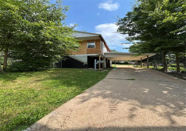 2nd image of 1214 W Harper St, Poplar Bluff, MO 63901 | MLS# 24044997