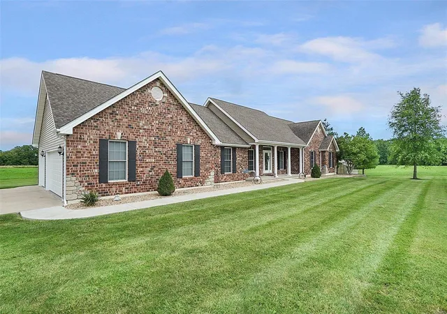 Photo 1 of Land for sale at 746 Hwy Uu, Silex, MO 63377 | MLS# 24045335 | Listing updated on 2024-09-28