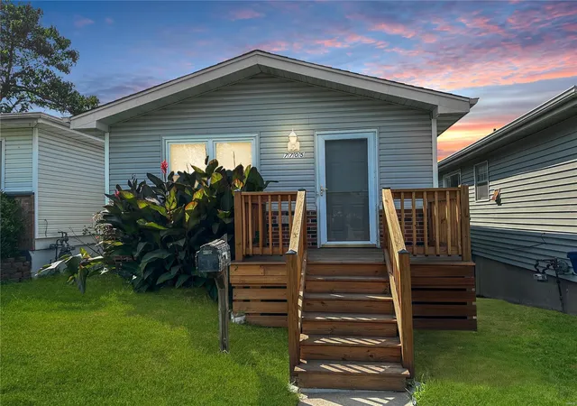 Photo 1 of Single family home for sale at 7705 Alaska Ave, Saint Louis, MO 63111 | MLS# 24045417 | Listing updated on 2024-10-04