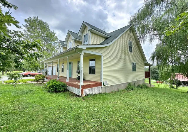 Photo 3 of Single family home for sale at 6624 State Route C, Sainte Genevieve, MO 63670 | MLS# 24045902 | Listing updated on 2024-12-11