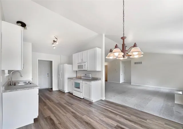 Photo 2 of Single family home for sale at 106 Towergate Dr, Lake Saint Louis, MO 63367 | MLS# 24045968 | Listing updated on 2024-12-05
