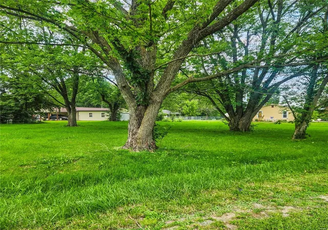 Photo 1 of Land for sale at 513 Ne Third, Wellsville, MO 63384 | MLS# 24046141 | Listing updated on 2024-09-03