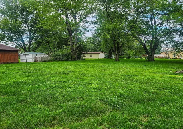 Photo 2 of Land for sale at 513 Ne Third, Wellsville, MO 63384 | MLS# 24046141 | Listing updated on 2024-09-03