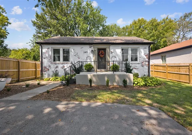 Photo 1 of Sale Pending at 2825 Telegraph Rd, Saint Louis, MO 63125 | MLS# 24046359 | Listing updated on 2024-11-13
