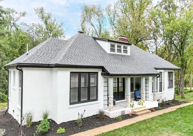 Photo 2 of Single family home for sale at 9751 Big Bnd Ave, Saint Louis, MO 63122 | MLS# 24046642 | Listing updated on 2025-02-27