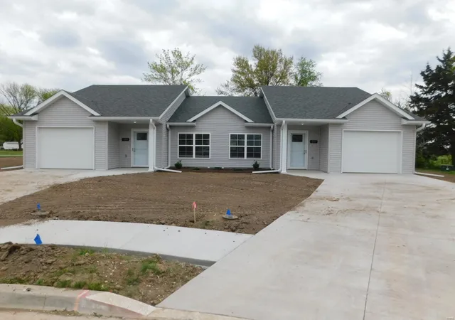 Photo 6 of Single family home for sale at 105 Margarita Ct, Centralia, MO 65240 | MLS# 24046655 | Listing updated on 2024-09-30