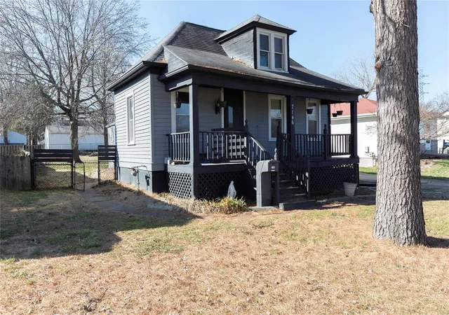 Photo 1 of Sale Pending at 7146 Mardel Ave, Saint Louis, MO 63109 | MLS# 24046868 | Listing updated on 2025-03-18
