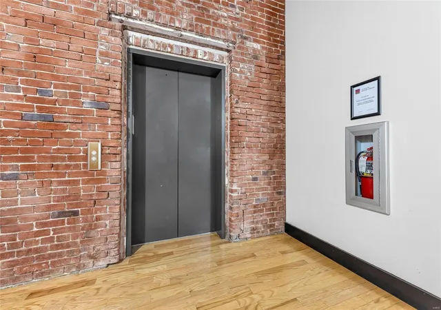 Photo 4 of Condo for sale at 1113 Washington Ave #706, Saint Louis, MO 63101 | MLS# 24046943 | Listing updated on 2025-03-04
